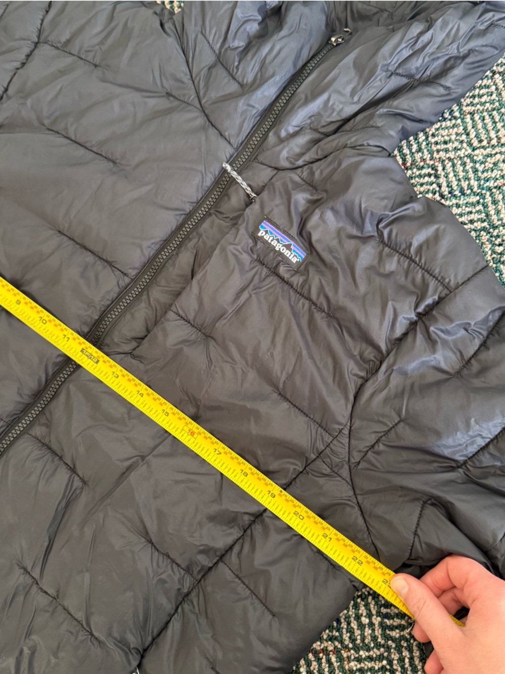 Patagonia Puffy - Picture 3 of 9